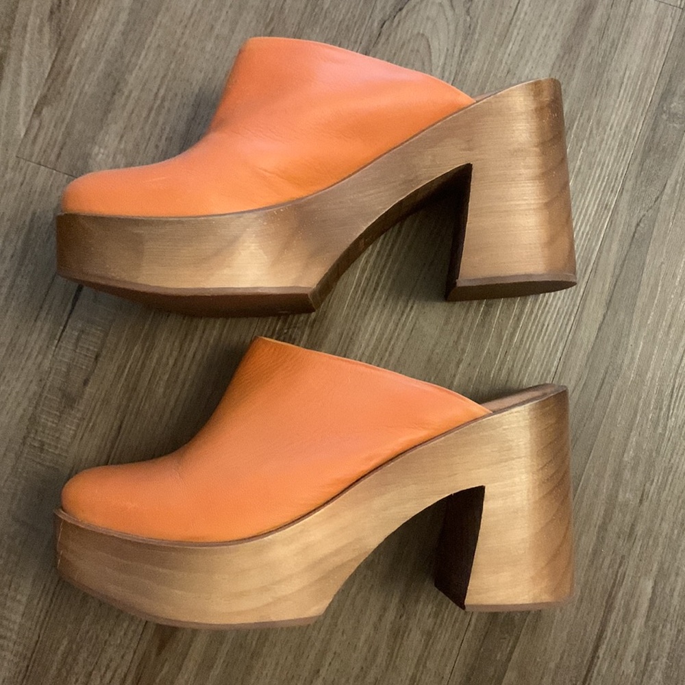 Free People Orange Suki Heel Platform Clogs